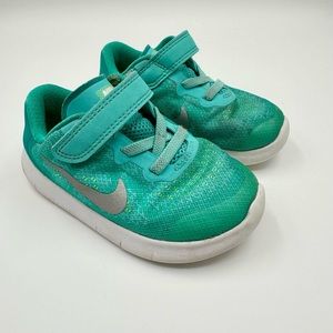 Nike Toddler Free Run Shoes size 7c
